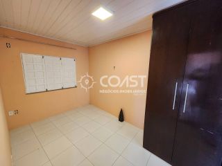 Alugo uma excelente casa com 3/4 na Aruana