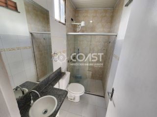 Alugo uma excelente casa com 3/4 na Aruana