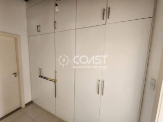 Casa de alto padrão para alugar em condomínio próximo a praia