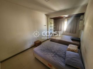 Casa alto padrão com 5/4 para vender em condomínio próximo da praia