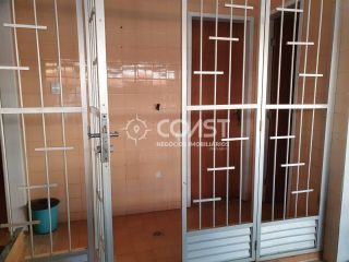 Vendo Excelente Casa com Conforto, Segurança e Praia: O Combo Perfeito Para Você!