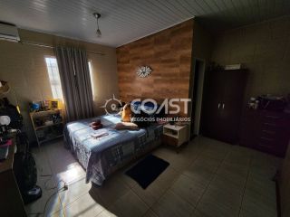 Vendo excelente casa na Aruana, completa pra você viver com conforto e estilo!