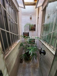 Vendo excelente casa na Aruana, completa pra você viver com conforto e estilo!