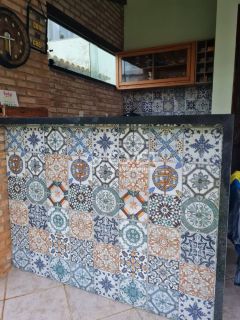 Vendo Excelente Casa com 3/4 em condomínio fechado em frente a praia