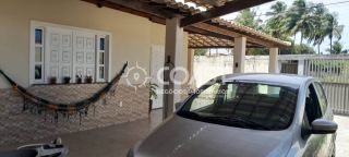 Vendo excelente casa com 2/4 sendo uma suíte e um quintalzão esperando por você!