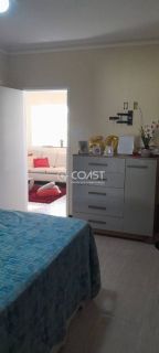 Vendo excelente casa com 2/4 sendo uma suíte e um quintalzão esperando por você!