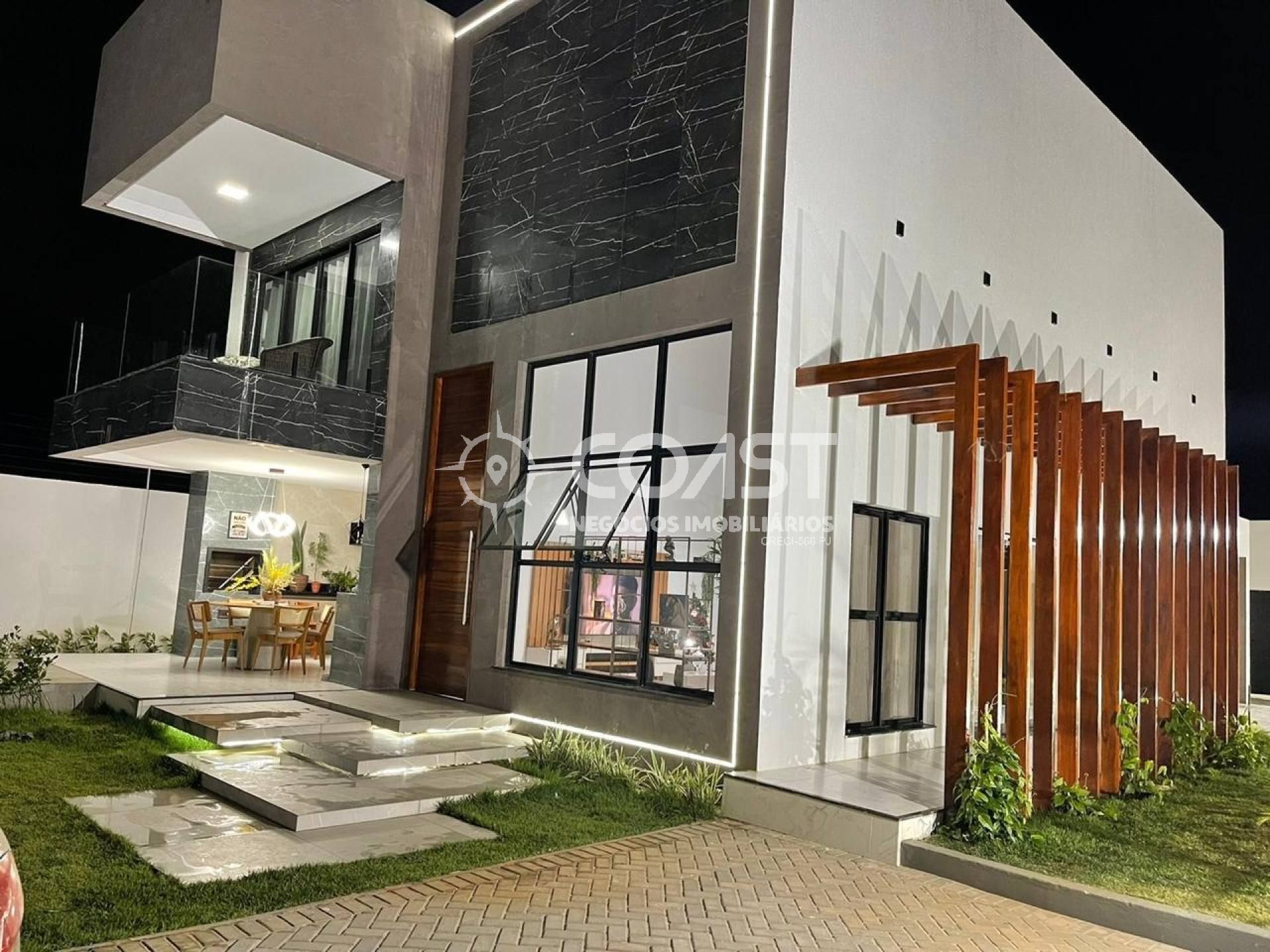 Vendo excelente casa aconchegante com 3 quartos, e área de lazer.