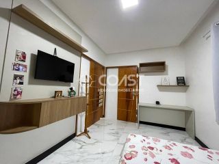 Vendo excelente casa aconchegante com 3 quartos, e área de lazer.