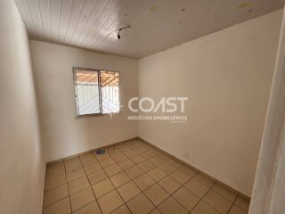 Vendo Excelente Casa com 3/4 – Localização Privilegiada na Aruana!