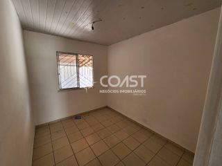 Vendo Excelente Casa com 3/4 – Localização Privilegiada na Aruana!