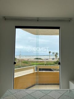 Alugo Casa mobiliada com 4/4 sendo 2 Suíte, Frente Mar no bairro Aruana.