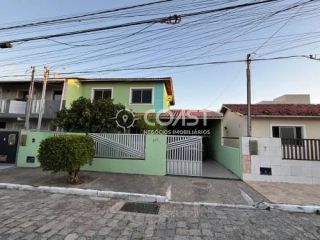 Vendo Excelente Casa com 3/4 sendo 1 suíte, no Moradas das Mangueiras.