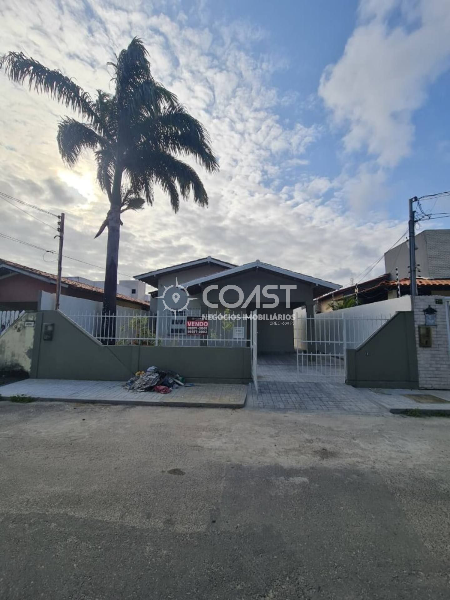 Vendo Excelente Casa com Conforto, Espaço e Localização Perfeita – Tudo em um Só Lugar.