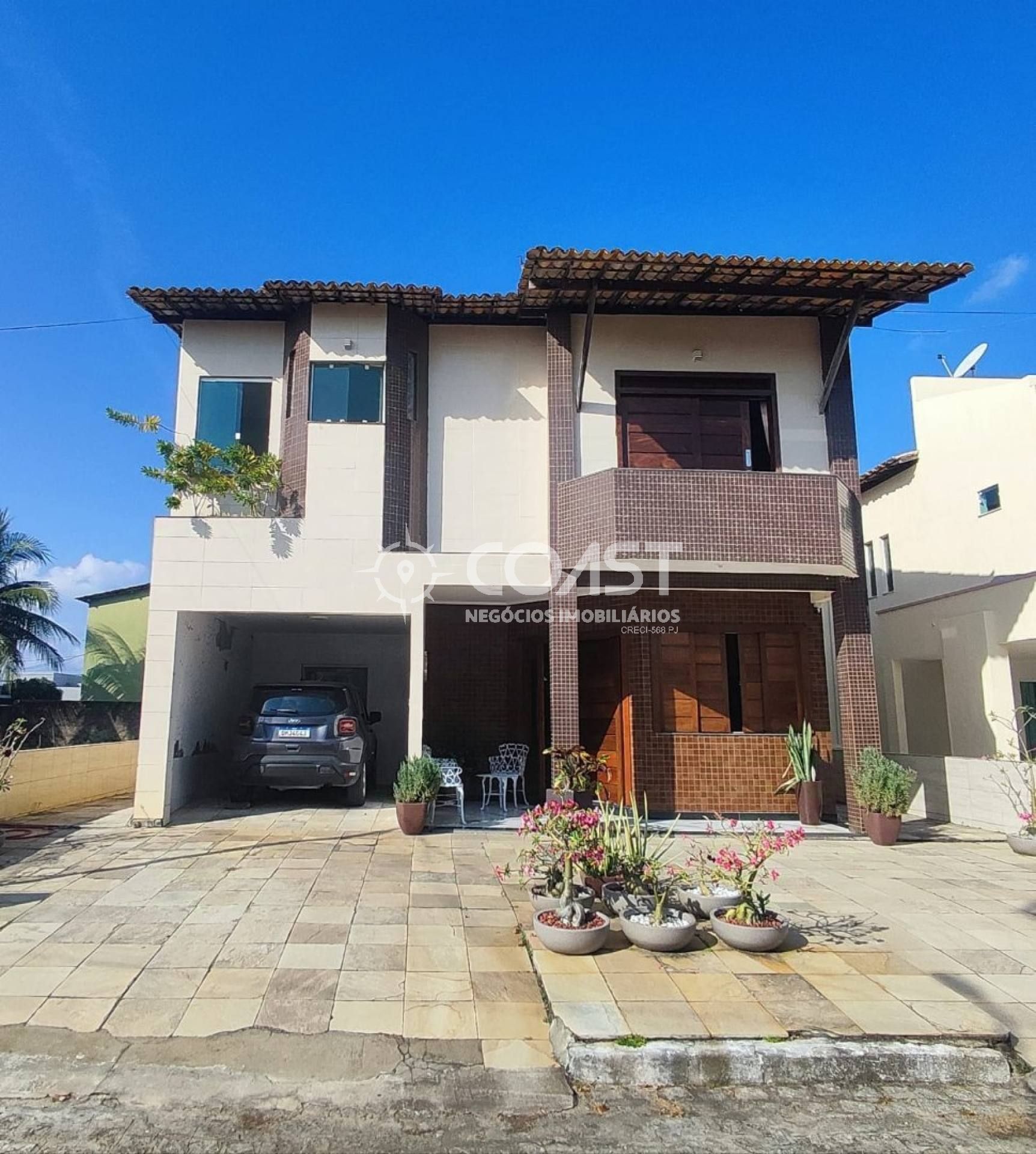 Casa em Condomínio com 7 quartos, sendo 3 suítes no bairro Aruana