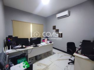 Casa em Condomínio com 7 quartos, sendo 3 suítes no bairro Aruana