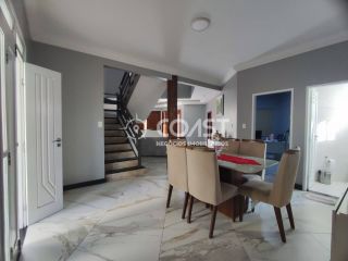 Casa em Condomínio com 7 quartos, sendo 3 suítes no bairro Aruana