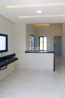 Casa à Venda no Condomínio Padang Beach – Barra dos Coqueiros.