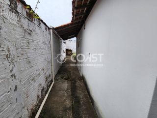 Vendo Casa com 2/4, quintal amplo e excelente preço na Aruana