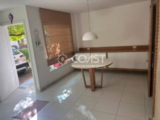 VENDO EXCELENTE CASA EM CONDOMÍNIO, SEMI-MOBILIADA – DOIS PISOS (SUPERIOR E INFERIOR)