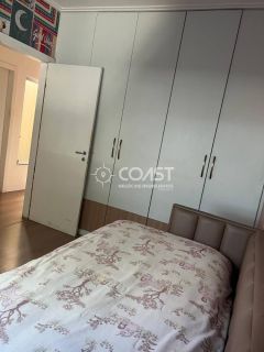 VENDO EXCELENTE CASA EM CONDOMÍNIO, SEMI-MOBILIADA – DOIS PISOS (SUPERIOR E INFERIOR)