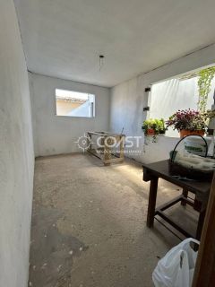 Mansão de Luxo na Atalaia com Unidades Independentes e Alto Potencial