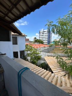 Mansão de Luxo na Atalaia com Unidades Independentes e Alto Potencial