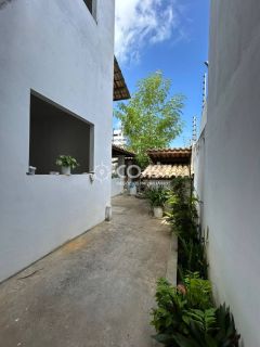 Mansão de Luxo na Atalaia com Unidades Independentes e Alto Potencial