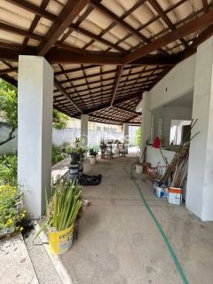 Mansão de Luxo na Atalaia com Unidades Independentes e Alto Potencial