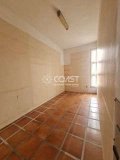 VENDO PRÉDIO COMERCIAL – ESTRUTURA COMPLETA E LOCALIZAÇÃO ESTRATÉGICA