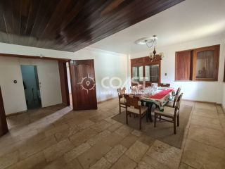 VENDO PRÉDIO COMERCIAL – ESTRUTURA COMPLETA E LOCALIZAÇÃO ESTRATÉGICA