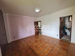 VENDO PRÉDIO COMERCIAL – ESTRUTURA COMPLETA E LOCALIZAÇÃO ESTRATÉGICA