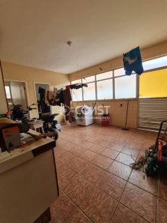 VENDO PRÉDIO COMERCIAL – ESTRUTURA COMPLETA E LOCALIZAÇÃO ESTRATÉGICA