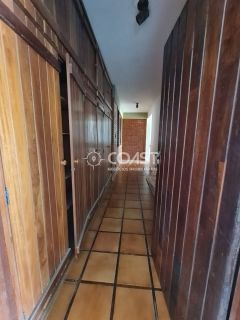 VENDO PRÉDIO COMERCIAL – ESTRUTURA COMPLETA E LOCALIZAÇÃO ESTRATÉGICA