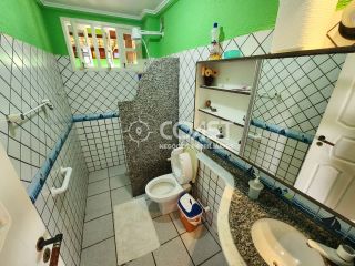 Vendo Casa Exclusiva com 3 Suítes e Vista Deslumbrante para o Rio