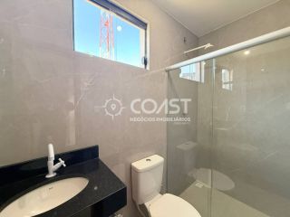 VENDO CASA COM 3/4 SENDO 1 SUÍTE E EXCELENTE LOCALIZAÇÃO E LAZER COMPLETO