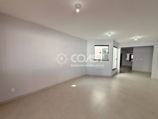 VENDO CASA COM 3/4 SENDO 1 SUÍTE E EXCELENTE LOCALIZAÇÃO E LAZER COMPLETO