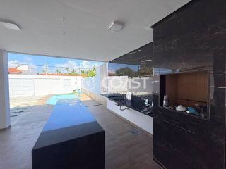 VENDO CASA COM 3/4 SENDO 1 SUÍTE E EXCELENTE LOCALIZAÇÃO E LAZER COMPLETO