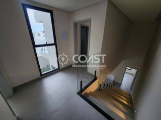 Vendo Excelente Casa no Padang Beach – 261m² | 2 Suítes com Closet | Pé na Areia!