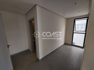 Vendo Excelente Casa no Padang Beach – 261m² | 2 Suítes com Closet | Pé na Areia!