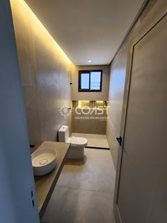 Vendo Excelente Casa no Padang Beach – 261m² | 2 Suítes com Closet | Pé na Areia!