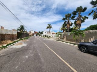 Vendo Área 1.800m² – 4 Lotes ao Lado da Praia do Aruana.