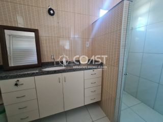 VENDO CASA NO BAIRRO SUÍÇA COM 5 QUARTOS, 3 SUÍTES E GARAGEM PARA 3 CARROS