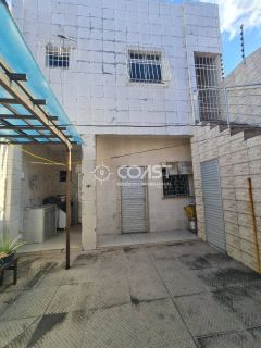 VENDO CASA NO BAIRRO SUÍÇA COM 5 QUARTOS, 3 SUÍTES E GARAGEM PARA 3 CARROS