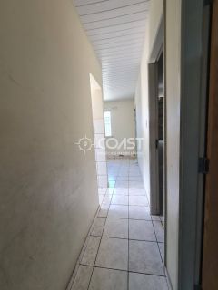 Vendo Casa na Aruana com 2 Quartos, Quintal Amplo e Escritura – Ótima Oportunidade!