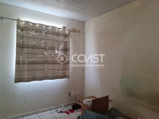 Vendo Casa na Aruana com 2 Quartos, Quintal Amplo e Escritura – Ótima Oportunidade!