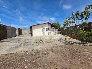 Vendo Casa na Aruana com 2 Quartos, Quintal Amplo e Escritura – Ótima Oportunidade!