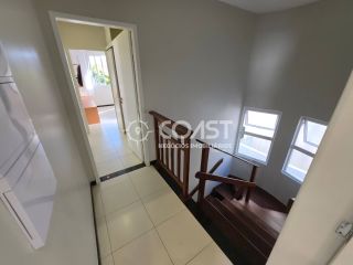 VENDO CASA MARAVILHOSA NO CONDOMÍNIO RAVINES COM CONFORTO, SEGURANÇA E LAZER COMPLETO