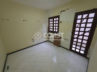 ALUGO CASA ESPAÇOSA COM 4 QUARTOS EM LOCALIZAÇÃO PRIVILEGIADA!