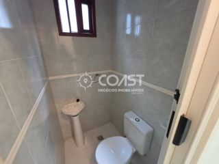 ALUGO CASA ESPAÇOSA COM 4 QUARTOS EM LOCALIZAÇÃO PRIVILEGIADA!