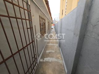 ALUGO CASA ESPAÇOSA COM 4 QUARTOS EM LOCALIZAÇÃO PRIVILEGIADA!